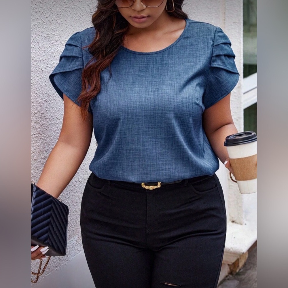 SHEIN Stylish Blue Blouse Size: 0X‎